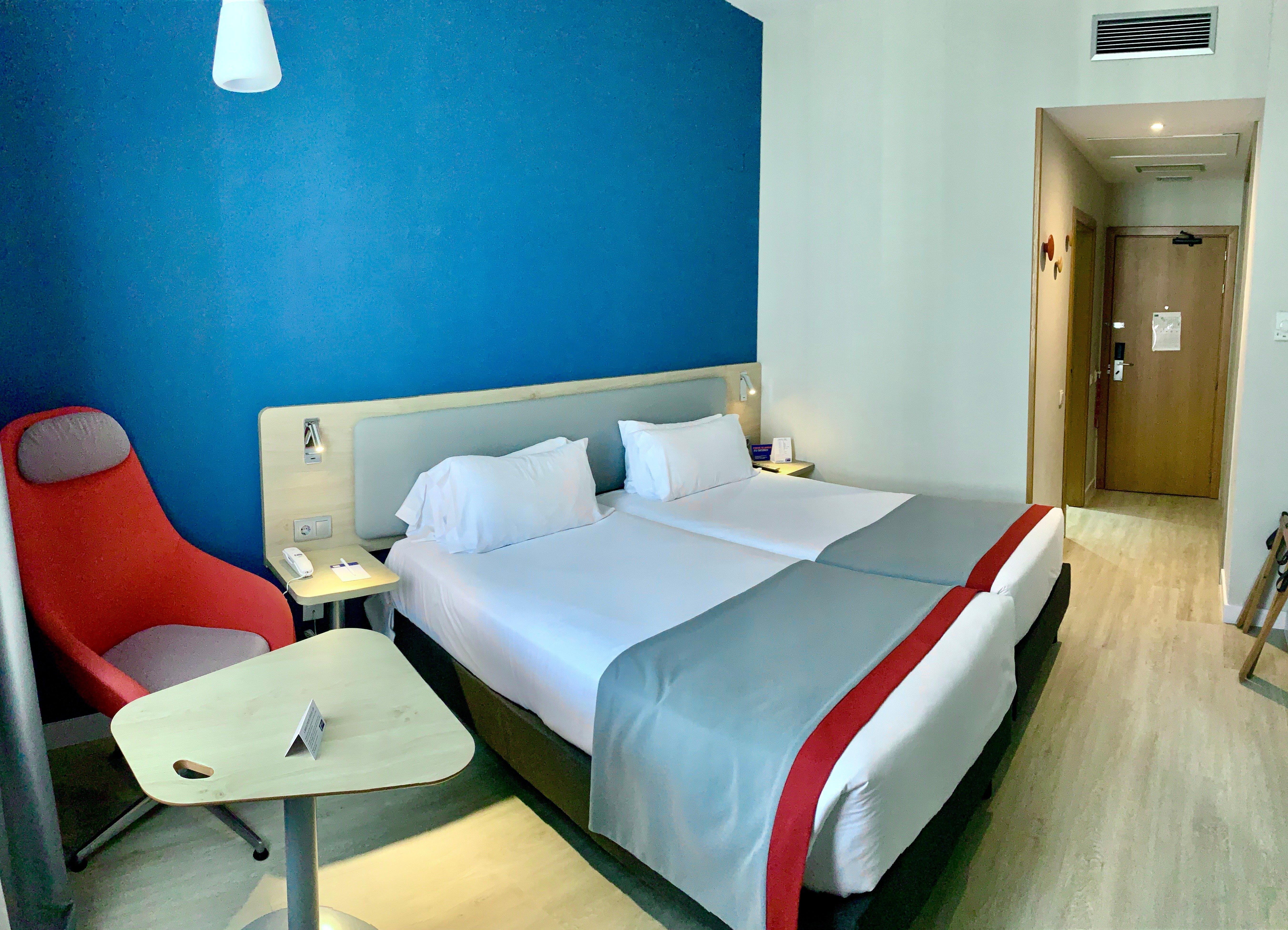 Holiday Inn Express Ciudad De Las Ciencias By Ihg Valencia Bagian luar foto