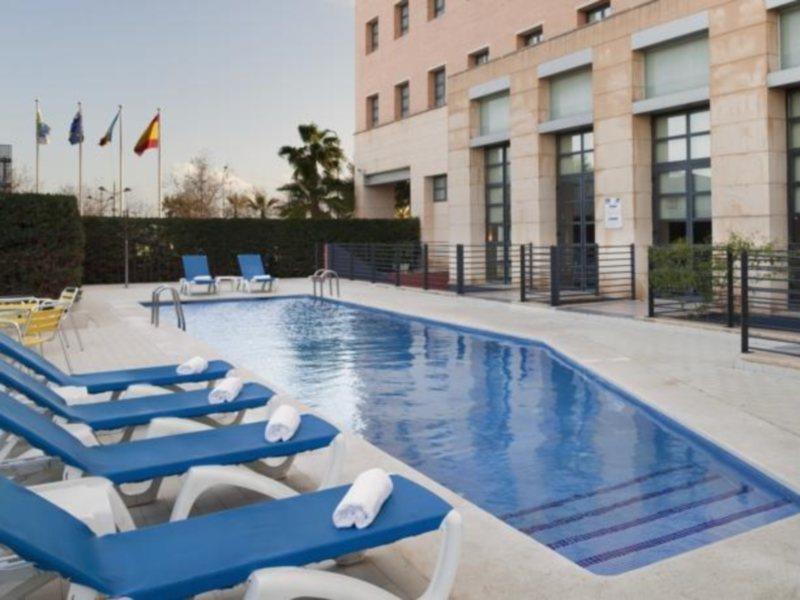 Holiday Inn Express Ciudad De Las Ciencias By Ihg Valencia Bagian luar foto