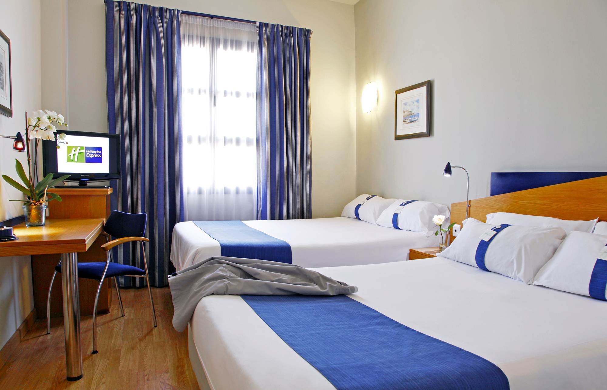 Holiday Inn Express Ciudad De Las Ciencias By Ihg Valencia Ruang foto